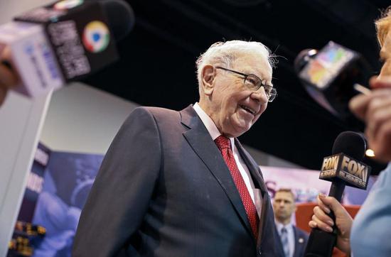 巴菲特又有大动作：收购日本五大贸易公司各超5%股份