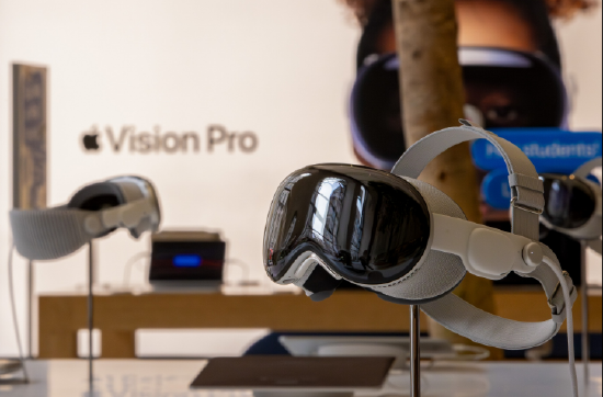 苹果Vision Pro头显和智能眼镜部门负责人将离职加入OpenAI