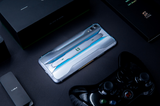 被大厂放弃，黑鲨拖欠数百人离职补偿，游戏手机冠军走到生死边缘