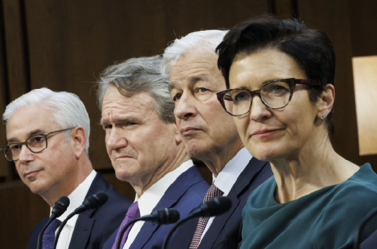 华尔街六大行CEO均身兼董事长职务 上次出现这种局面还是在金融危机前