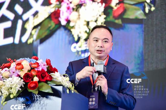 刘煜辉：要围绕宏观认知、市场认知、国家认知形成主线投资结构