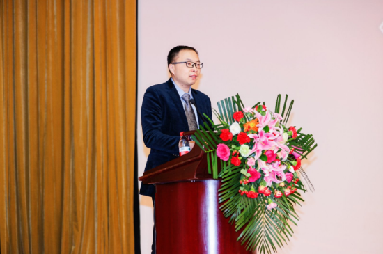 钱明辉发布“2023中国服务业发展报告”