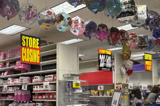 加州某派对城市门店的结业告示 