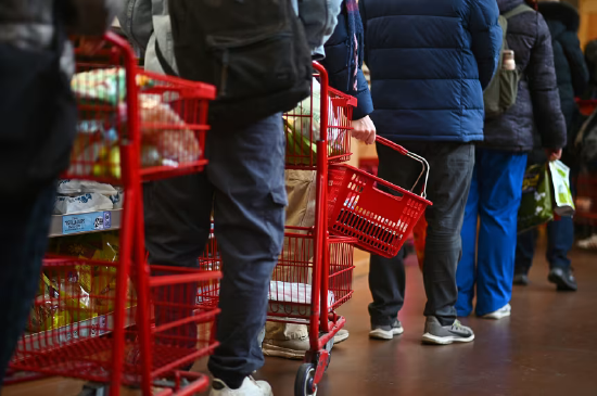 抖音低价狂欢：揭秘24小时下单平台的独特魅力？