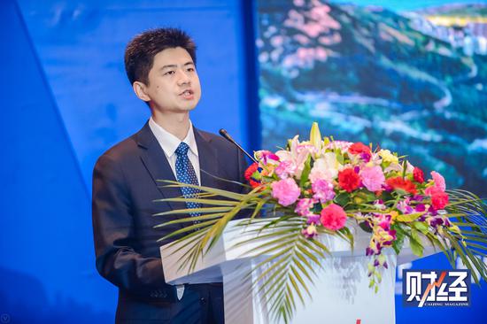 青岛市金融工作办公室副主任、青岛金家岭金融聚集区管理委员会副主任王锋