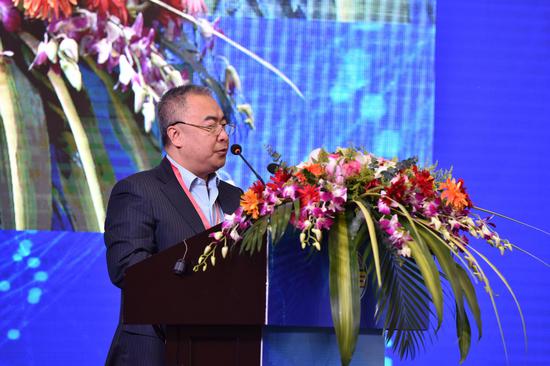 华为技术有限公司中国区副总裁雷战奎新浪财经讯 11