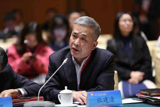 张建清建立长江上中下游横向的补偿机制