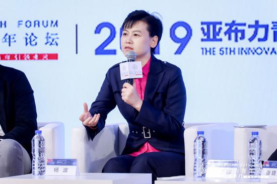 山西杏花村汾酒集团有限义务公司党委委员、董事、副总经理杨波