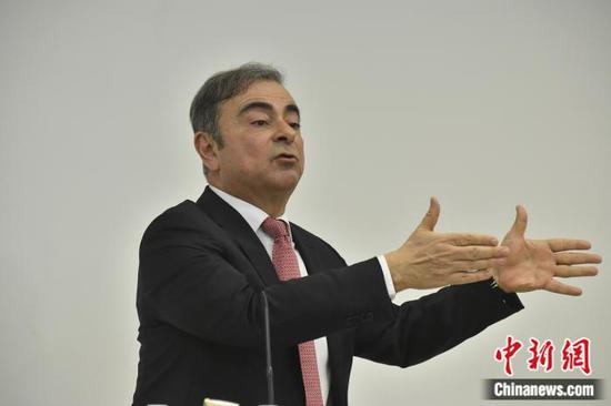 日本法务相批戈恩记者会：不会允许将逃亡正当