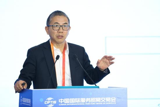 彭文生：数据作为一种生产要素，应该由谁占有由谁使用？