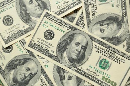 避风港地位发挥作用 美元创出自6月以来最大涨幅