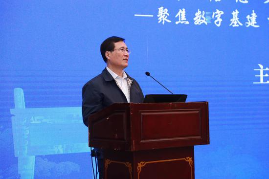 金小桃：集成电路造不如买、买不如借、借不如租，这什么观点？！