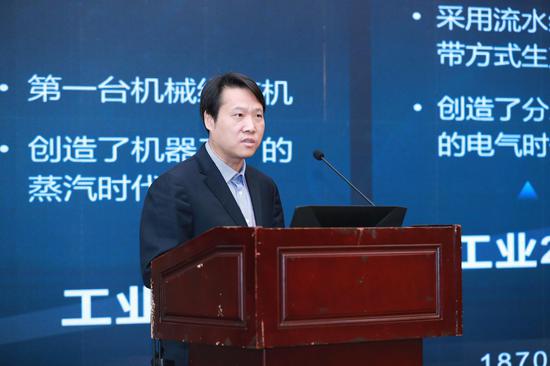 田军：提供解决方案帮助政府和用户更好存储数据