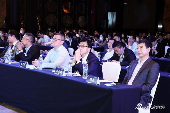 鹏华基金总裁邓召明莅临2020中国分析师大会