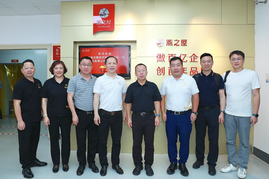 青海天佑德青稞酒代表团走进燕之屋，点赞高品质燕窝