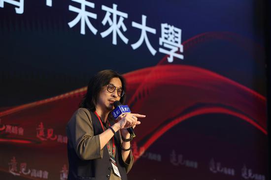 台湾大学电机工程系教授叶丙成