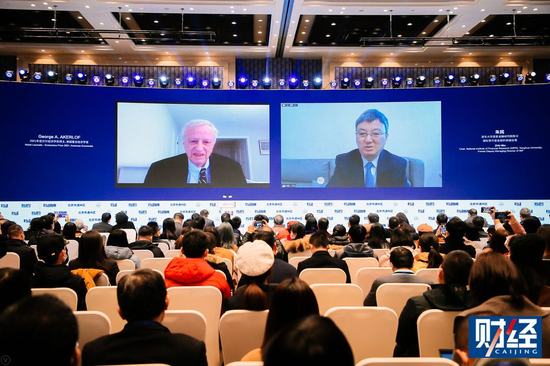 诺奖得主George A.AKERLOF：“钓愚”现象表明市场也有严重的缺点