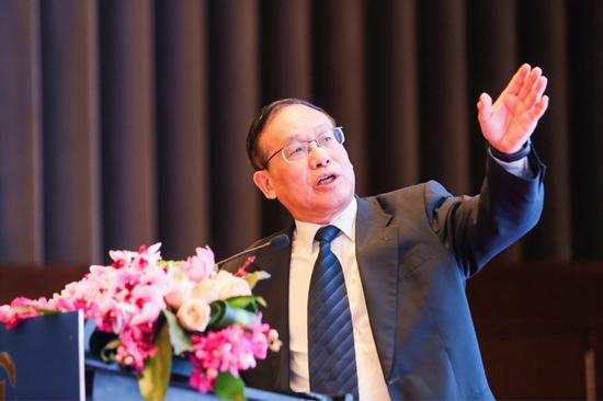 上海市租赁行业协会秘书长孙荣华 谈上海融资租赁行业未来发展