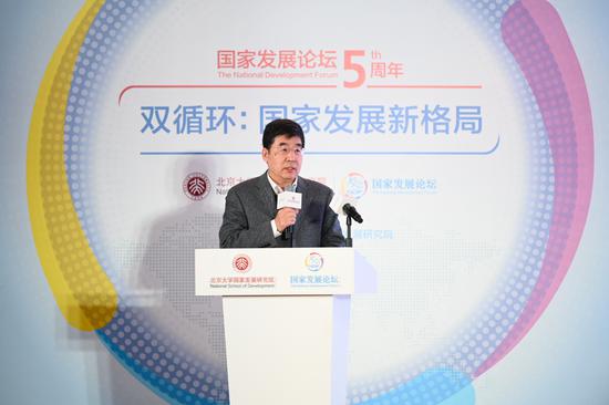 张军扩:推动改革举措落地见效 需充分调动广大干部的积极性