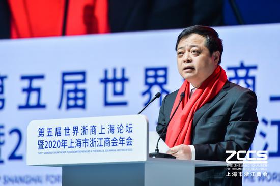 南存辉:浙商要抓住产业变革方向 勇攀产业链、创新链、价值链高峰