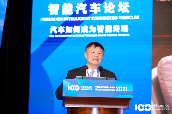 天美汽车黄宏生：我每天到天美车午休30分 精力比30多岁的人还好