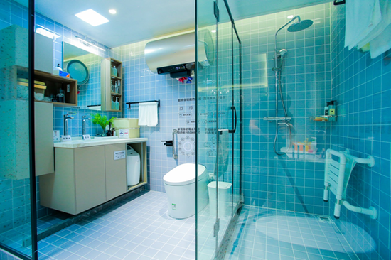 海尔智家为老年群体打造智慧浴室场景