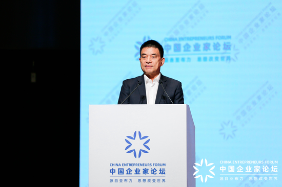 刘永好：有的企业过去想包装成外国品牌 现在想做回中国品牌