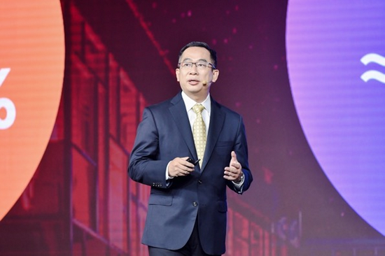 联想集团副总裁、中国区商用大客户业务群总经理王立平