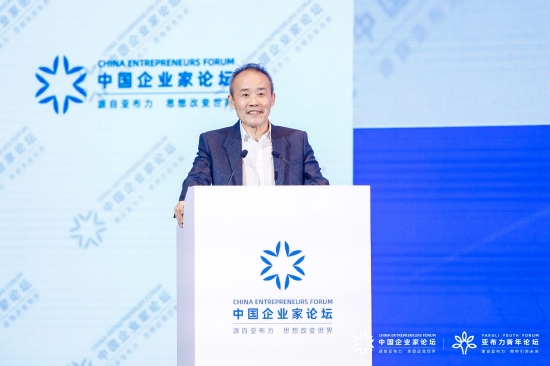 王石：企业家不应该先生存挣钱再讲社会责任，而应该同时进行_新浪财经_新浪网