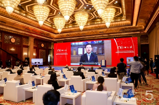 红杉中国创始及执行合伙人沈南鹏发表颁奖致辞