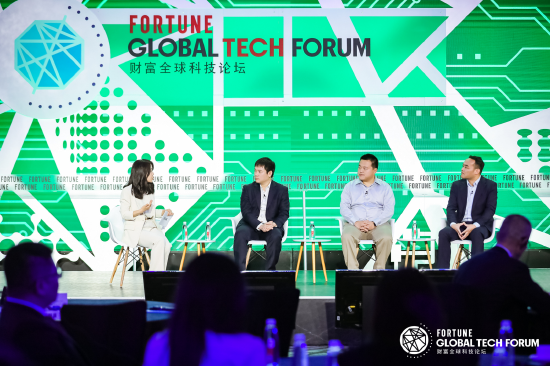 到底什么是量子计算？他几句话就解释清楚了