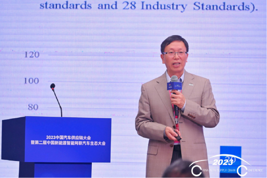 何云堂：融入世界的中国新能源汽车标准