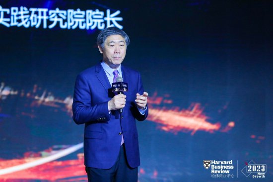 李稻葵：寻找AI时代的“牛仔裤”
