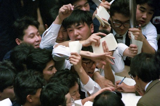 日经225指数升至1990年泡沫经济时代来的最高水平 后势看涨