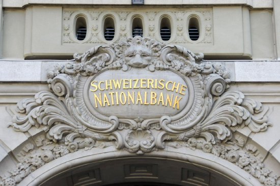 瑞士央行去年抛售近1500亿美元外汇,以支撑瑞郎抵御输入性通胀|瑞士