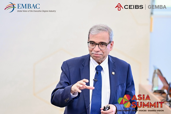 中欧国际工商学院荣誉退休院长、市场营销学特聘教授迪帕克·杰恩（Prof． Jain， Dipak Chand）