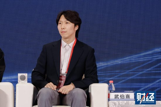 如何应对AI行业泡沫？达迩文智能伯熹坦：适者生存、随机应变