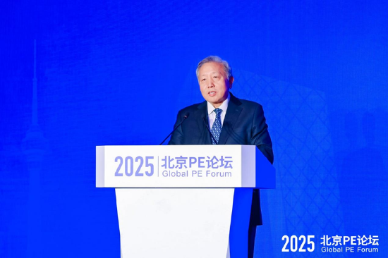 中国人民大学国家金融研究院院长、中国资本市场研究院院长、国家一级教授吴晓求