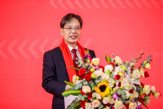 华泰证券现任董事长张伟