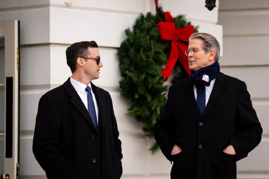 财政部长斯科特・贝森特预测，明年年初美国经济活动将出现 “大幅跃升”。