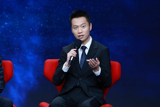 Momenta曹旭东谈“R6强化学习大模型”：将超越人类驾驶水平