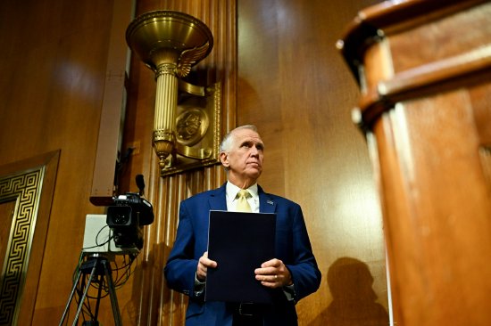 美联储主席提名人沃什未能在拜会中未能打动参议员蒂利斯