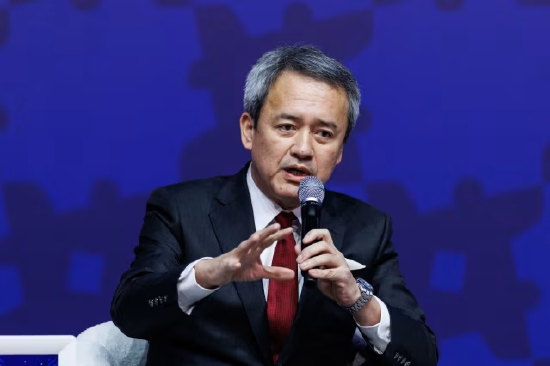 丸红株式会社社长大本真幸在亚太经合组织工商领导人峰会上发言。