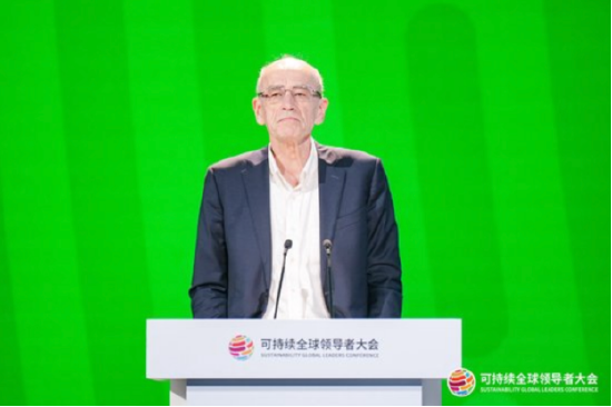 对话诺奖得主苏德霍夫：AI 能提效十倍到百倍，但“归根结底，你必须做实验”