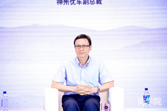 京东集团副总裁裴健