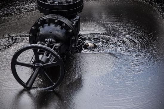 神操作！这家对冲基金在油价两次历史性暴跌中都狂赚