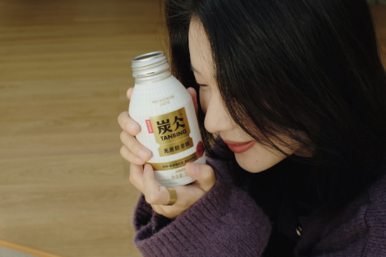 暖饮上新|可以申请和你的手共用一个口袋吗:咕噜一口，满心温暖