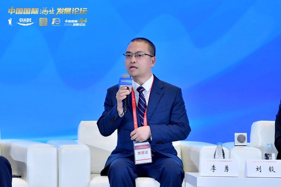 为何喜欢做跨界？泸州老窖董秘回应：让白酒变得更年轻、更时尚