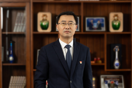 高端发力黑马可期，洋河张联东打响“探花保卫战”