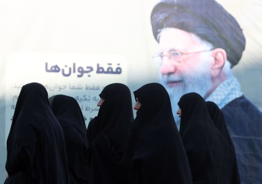 火山视频:中国移动话费充值卡-若伊朗政权倒台，接班选择寥寥且风险重重